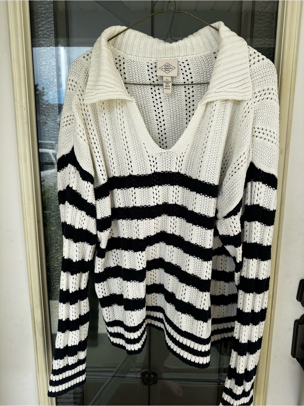 Lightweight Collared V-Neck Stripe Sweater - White/Navy